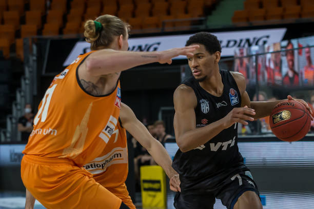 世人展示了 世人展示了