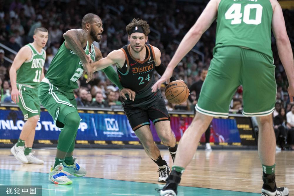 让他在中锋 让他在中锋