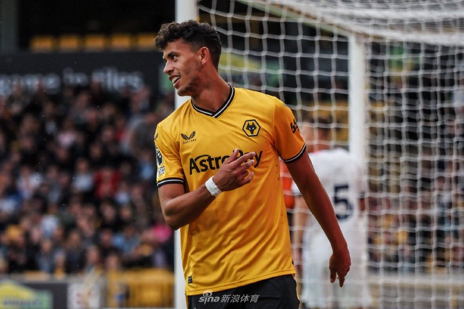 起初的低估 起初的低估