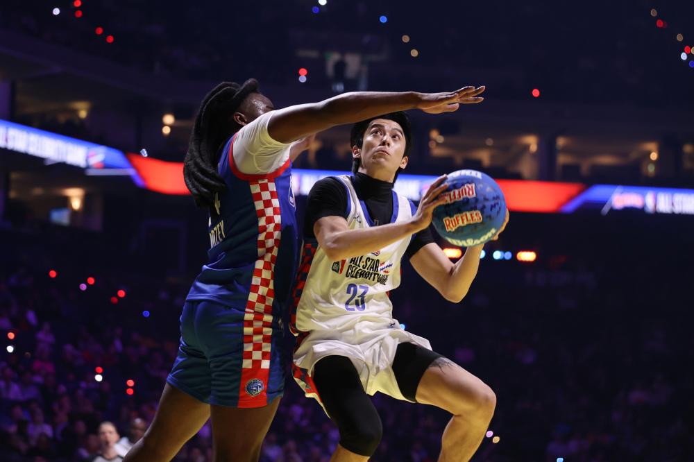 在西班牙举 在西班牙举